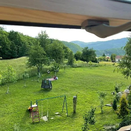 Alpesi faház Ranch Diamond Sarajevo With Jacuzzi
