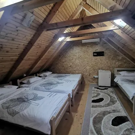 Dağ evi Ranch Diamond Sarajevo With Jacuzzi